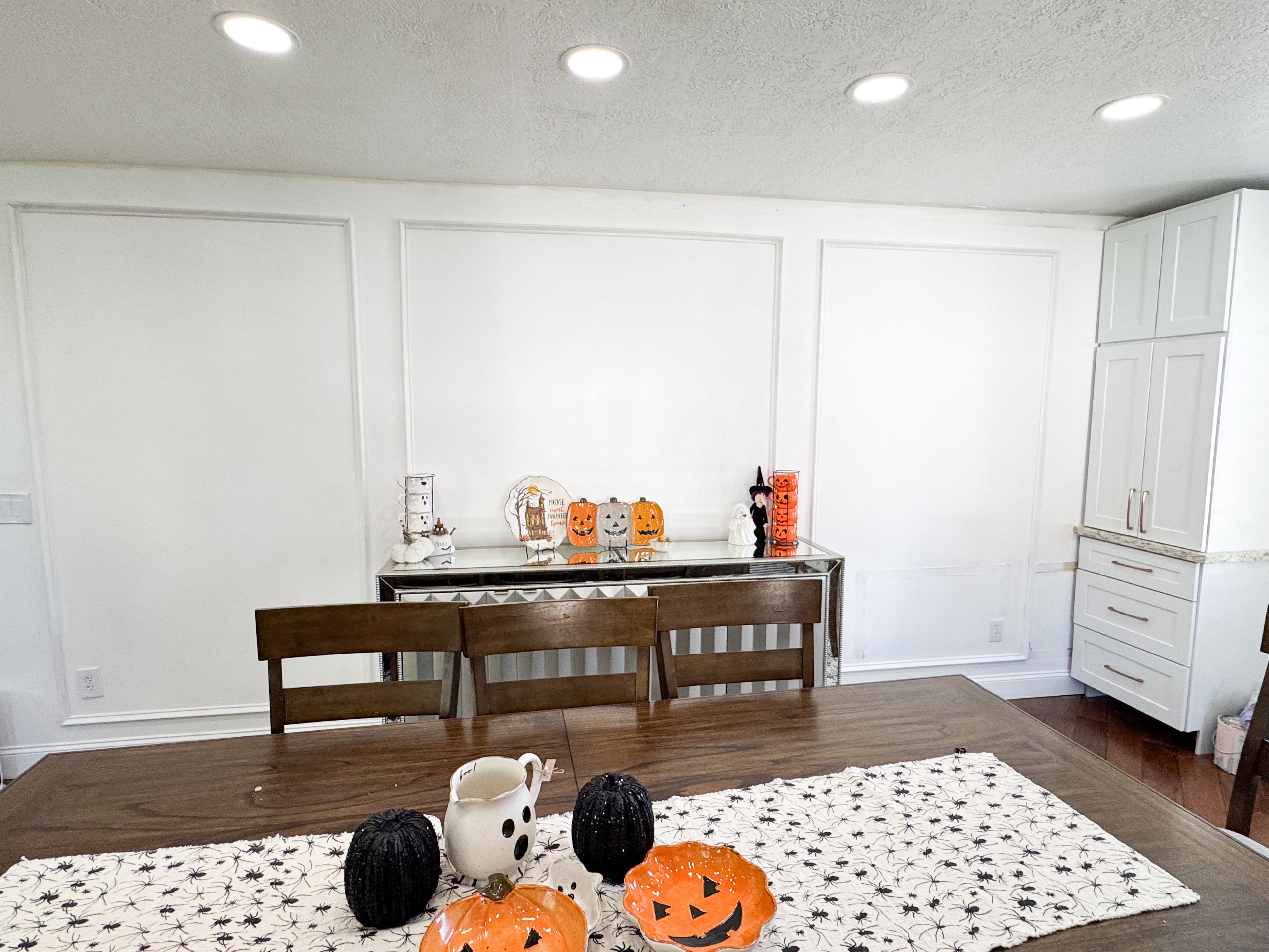 Dinning room molding